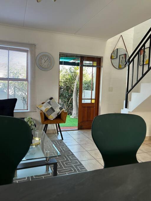 Apartment The Great Escape 5 Mins Away From Blouberg Cape Town
