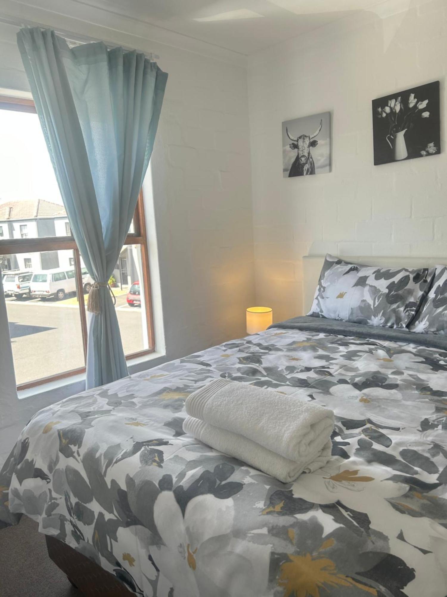 The Great Escape 5 Mins Away From Blouberg *