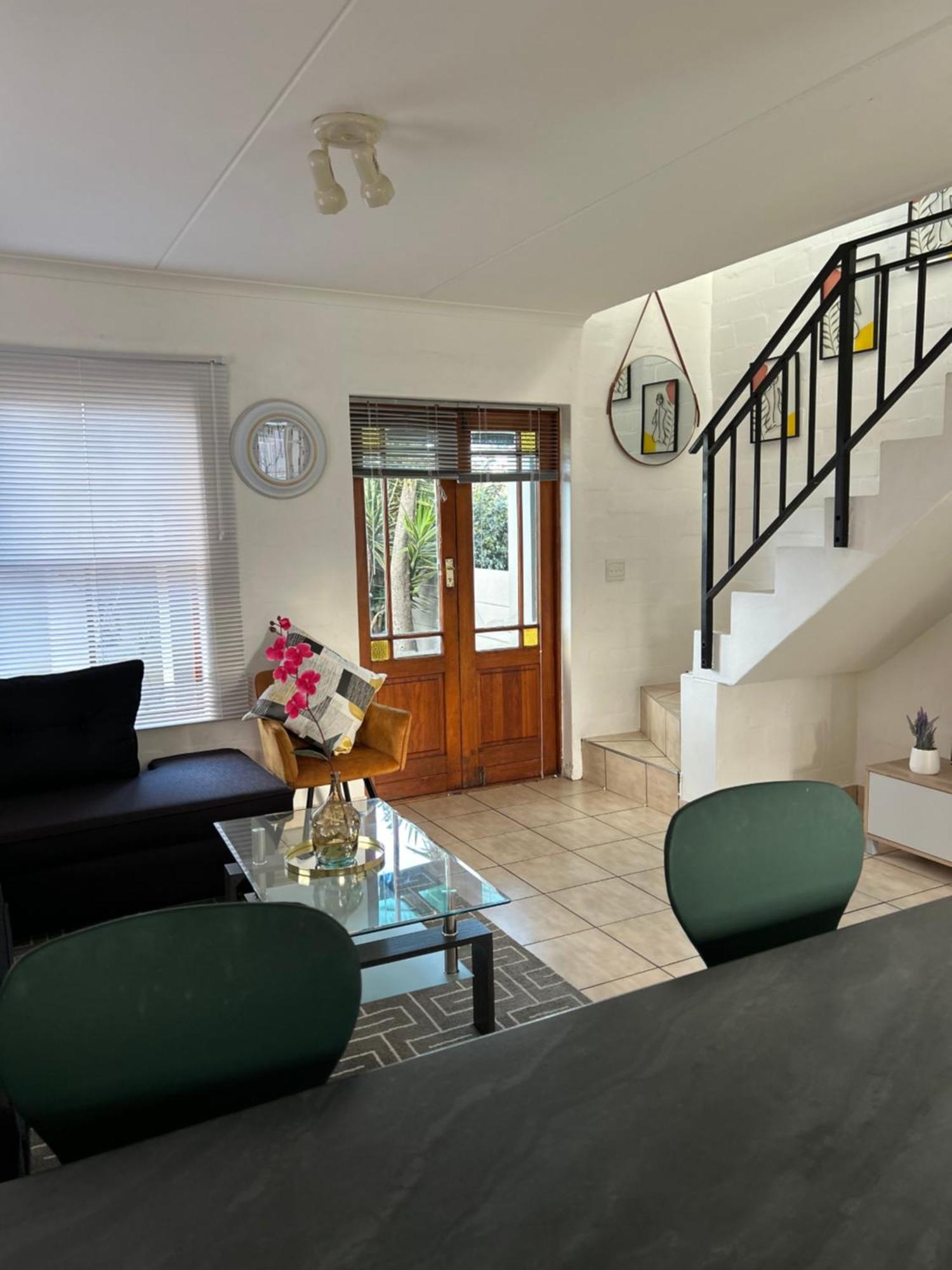 The Great Escape 5 Mins Away From Blouberg *